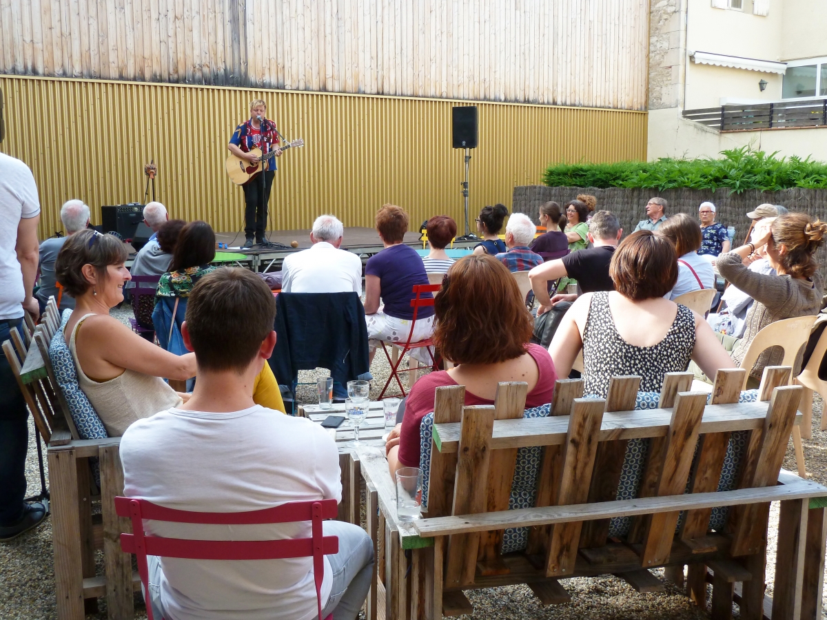 Il se passe quelque chose